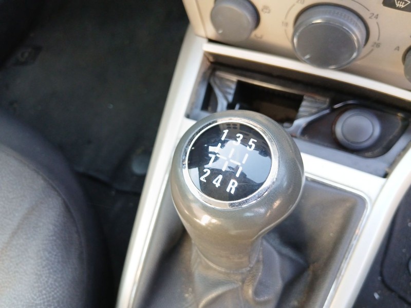 opel astra h (a04) del año 2004