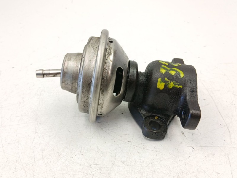 Recambio de valvula egr para audi a4 1.9 td referencia OEM IAM 028131501E  