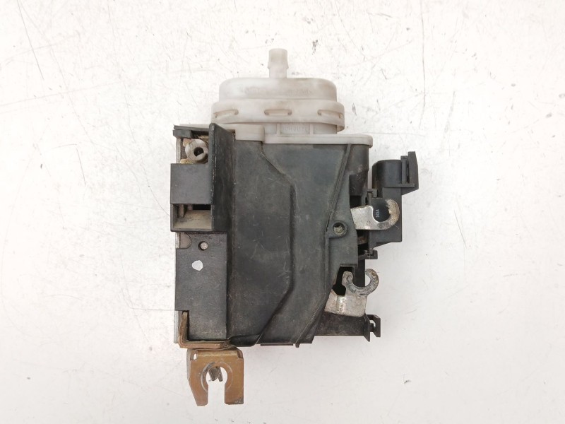 Recambio de cerradura puerta delantera izquierda para audi a4 avant referencia OEM IAM 8D1837015A  