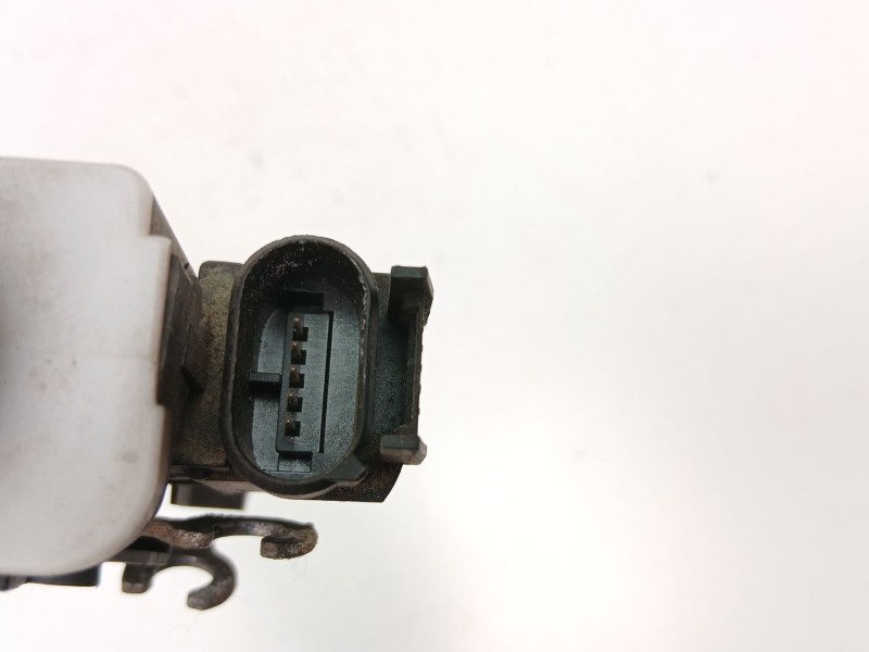 Recambio de cerradura puerta delantera izquierda para audi a4 avant referencia OEM IAM 8D1837015A  