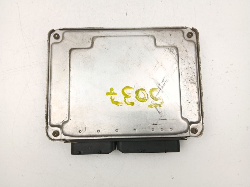 Recambio de centralita para skoda fabia 1.9 d referencia OEM IAM 038906012AN 0281010107 