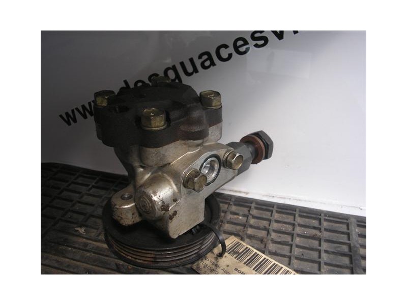 Recambio de bomba dirección : hyundai accent : turismo [1995] para hyundai accent turismo referencia OEM IAM 57110-22000-YOUNG-S