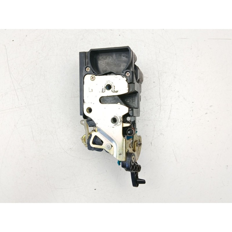 Recambio de cerradura puerta trasera izquierda para daewoo nubira sedán (j100) 1.6 16v referencia OEM IAM 96260995  