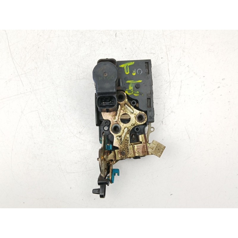 Recambio de cerradura puerta trasera izquierda para daewoo nubira sedán (j100) 1.6 16v referencia OEM IAM 96260995  