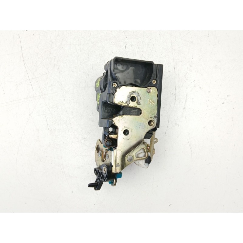 Recambio de cerradura puerta trasera derecha para daewoo nubira sedán (j100) 1.6 16v referencia OEM IAM 96260996  