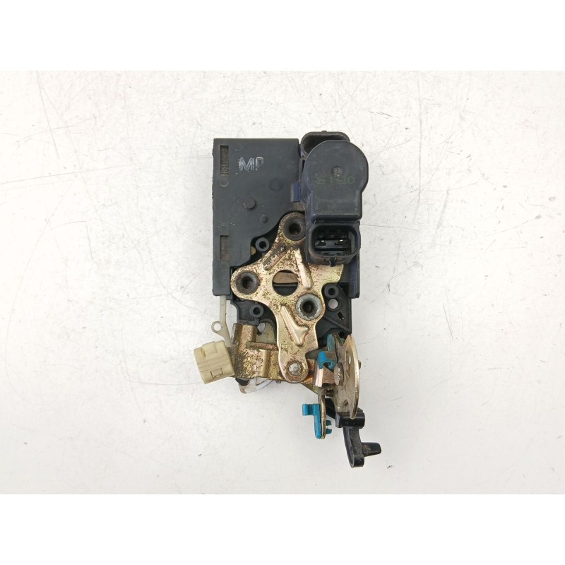 Recambio de cerradura puerta trasera derecha para daewoo nubira sedán (j100) 1.6 16v referencia OEM IAM 96260996  