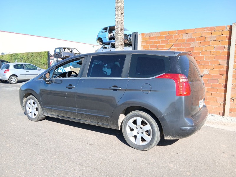 peugeot 5008 (0u_, 0e_) del año 2010