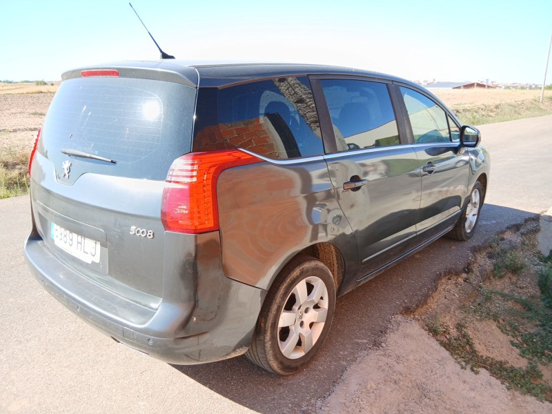 peugeot 5008 (0u_, 0e_) del año 2010