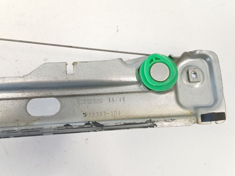 Recambio de elevalunas delantero derecho para peugeot 5008 (0u_, 0e_) 1.6 hdi referencia OEM IAM 9682808880  