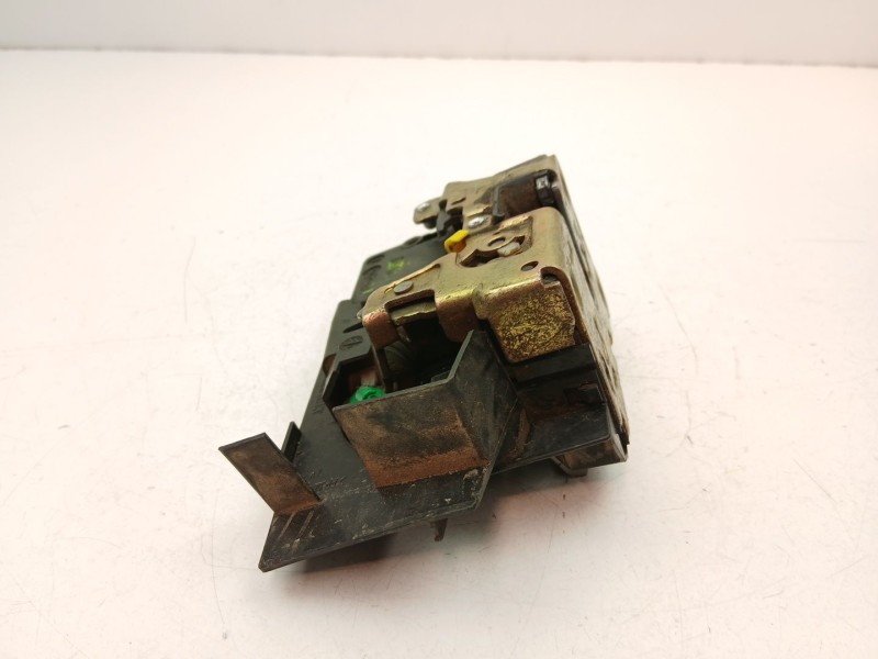 Recambio de cerradura puerta delantera izquierda para renault laguna i (b56_, 556_) 1.8 referencia OEM IAM 7701038407  