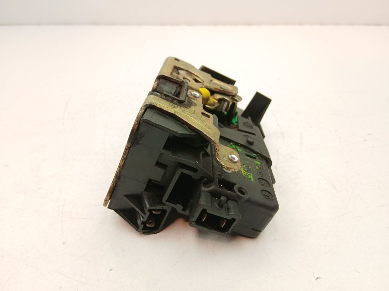 Recambio de cerradura puerta delantera izquierda para renault laguna i (b56_, 556_) 1.8 referencia OEM IAM 7701038407  