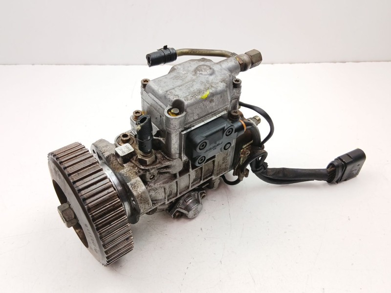 Recambio de bomba inyectora diesel para skoda fabia 1.9 d referencia OEM IAM 038130107B 0460404972 