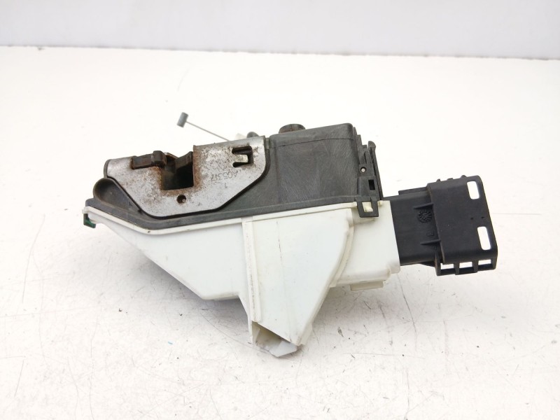 Recambio de cerradura puerta delantera derecha para peugeot 5008 (0u_, 0e_) 1.6 hdi referencia OEM IAM 9138V4  