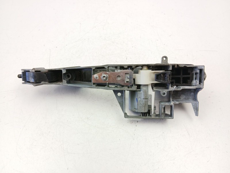 Recambio de manilla trasera izquierda para peugeot 5008 (0u_, 0e_) 1.6 hdi referencia OEM IAM 9684560080  