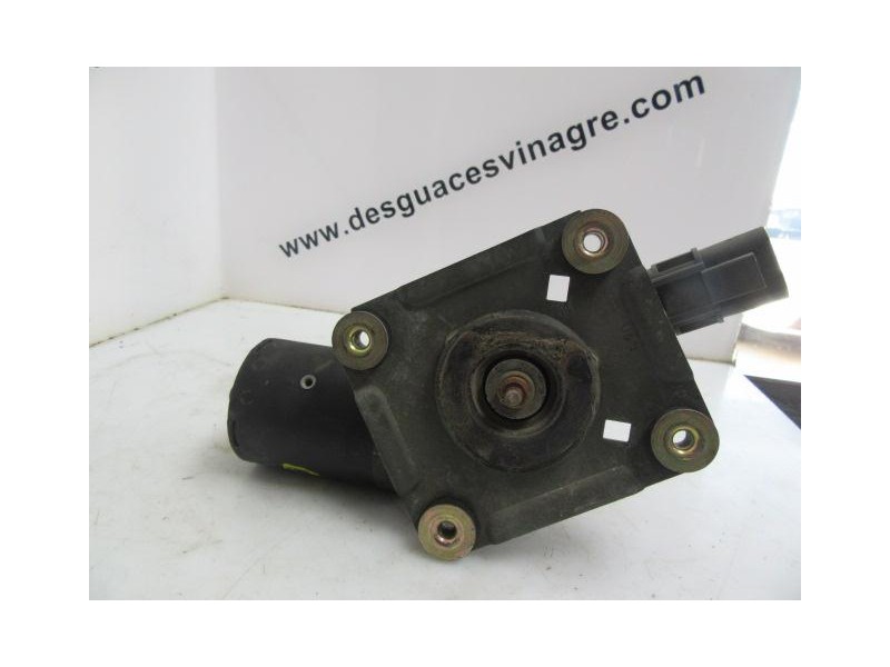 Recambio de motor limpia delantero : nissan terrano : 2.7 g -td27 turbo(100cv)3p [1993] para nissan terrano 2.7 g -td27 turbo(10