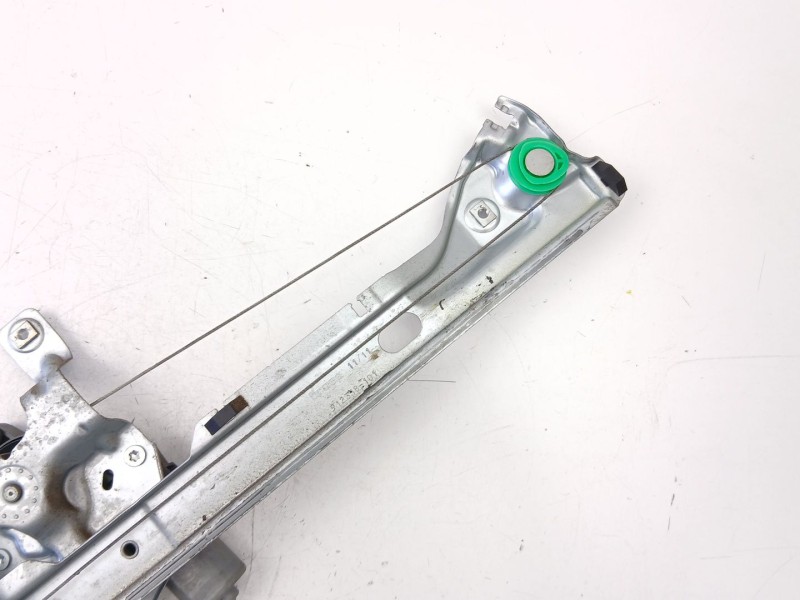 Recambio de elevalunas trasero izquierdo para peugeot 5008 (0u_, 0e_) 1.6 hdi referencia OEM IAM 9682808780  