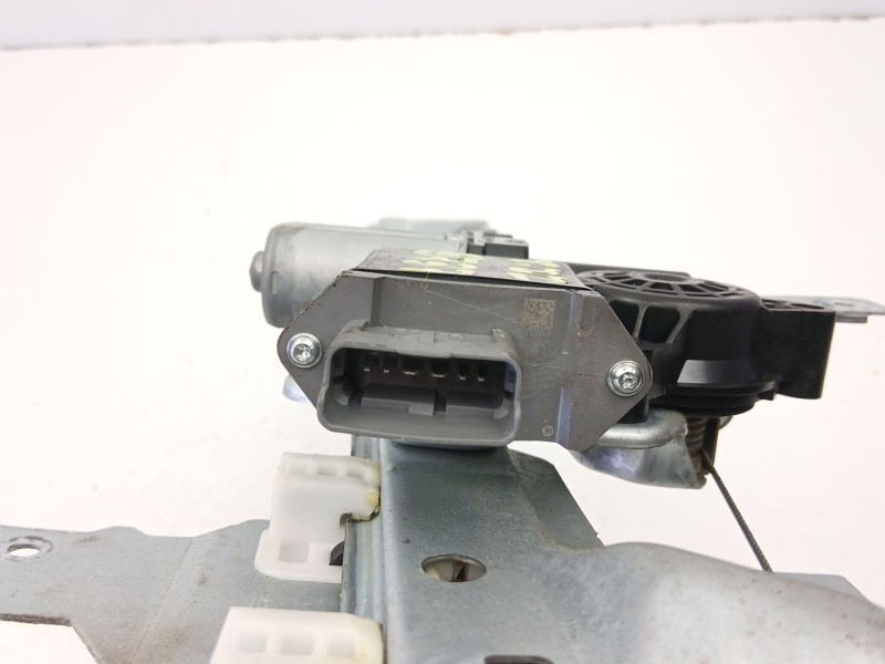 Recambio de elevalunas trasero izquierdo para peugeot 5008 (0u_, 0e_) 1.6 hdi referencia OEM IAM 9682808780  