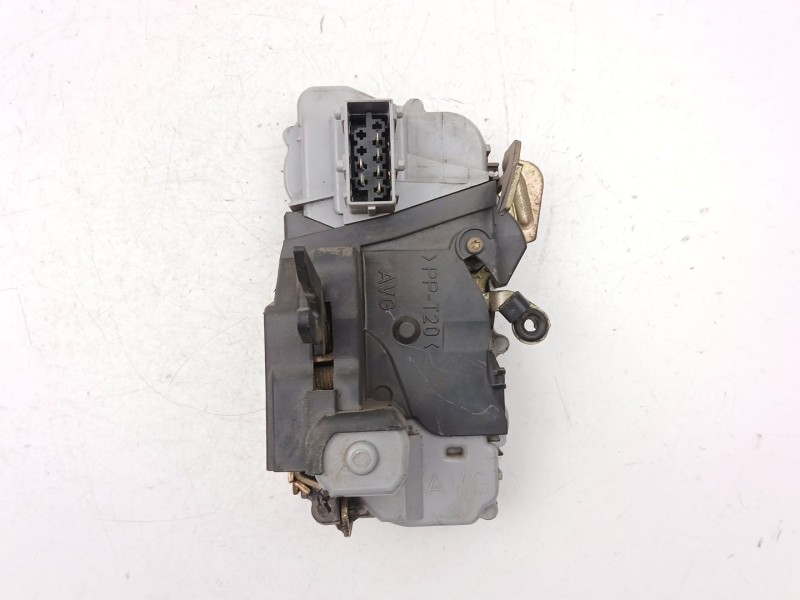 Recambio de cerradura puerta delantera izquierda para citroën xsara (n1) 1.9 d referencia OEM IAM 9135H4  