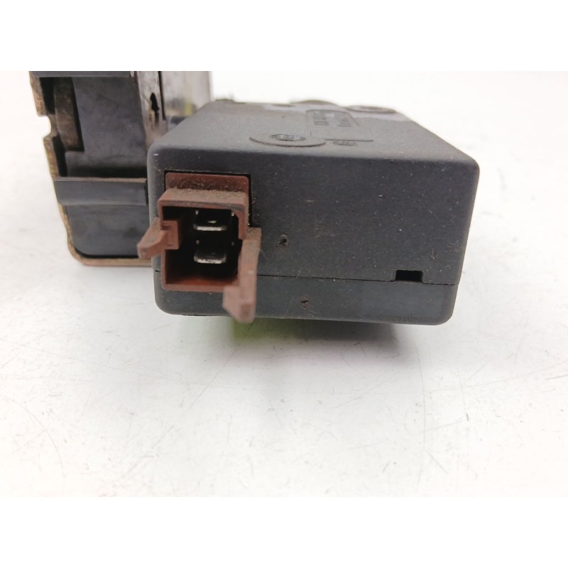 Recambio de cerradura puerta trasera derecha para citroën saxo (s0, s1) 1.5 d referencia OEM IAM 913875  