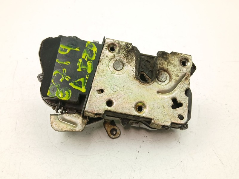 Recambio de cerradura puerta delantera izquierda para citroën xsara (n1) 1.9 td referencia OEM IAM 9135H4  