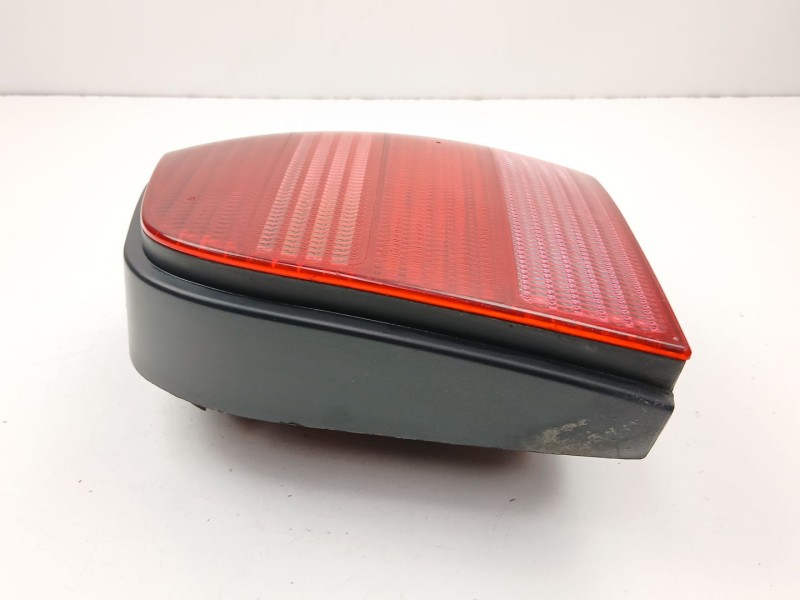 Recambio de piloto trasero derecho para volkswagen polo (6n2) 1.4 tdi referencia OEM IAM 6N0945096H  