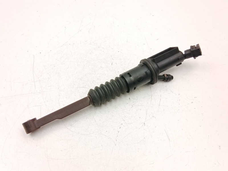 Recambio de bomba embrague para peugeot 5008 (0u_, 0e_) 1.6 hdi referencia OEM IAM 9672937580  