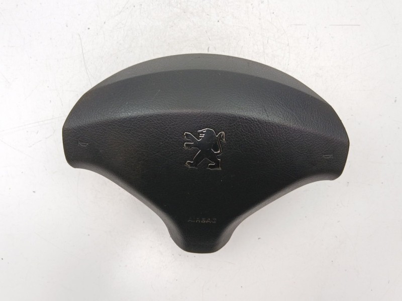 Recambio de airbag conductor para peugeot 5008 (0u_, 0e_) 1.6 hdi referencia OEM IAM 96845302ZE  