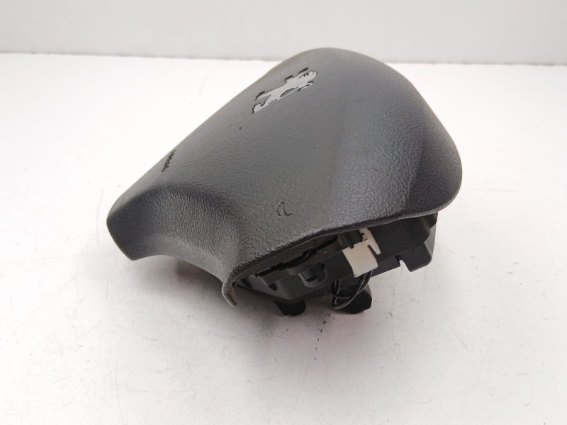 Recambio de airbag conductor para peugeot 5008 (0u_, 0e_) 1.6 hdi referencia OEM IAM 96845302ZE  