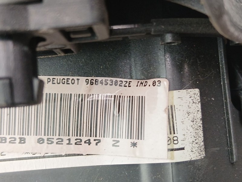 Recambio de airbag conductor para peugeot 5008 (0u_, 0e_) 1.6 hdi referencia OEM IAM 96845302ZE  