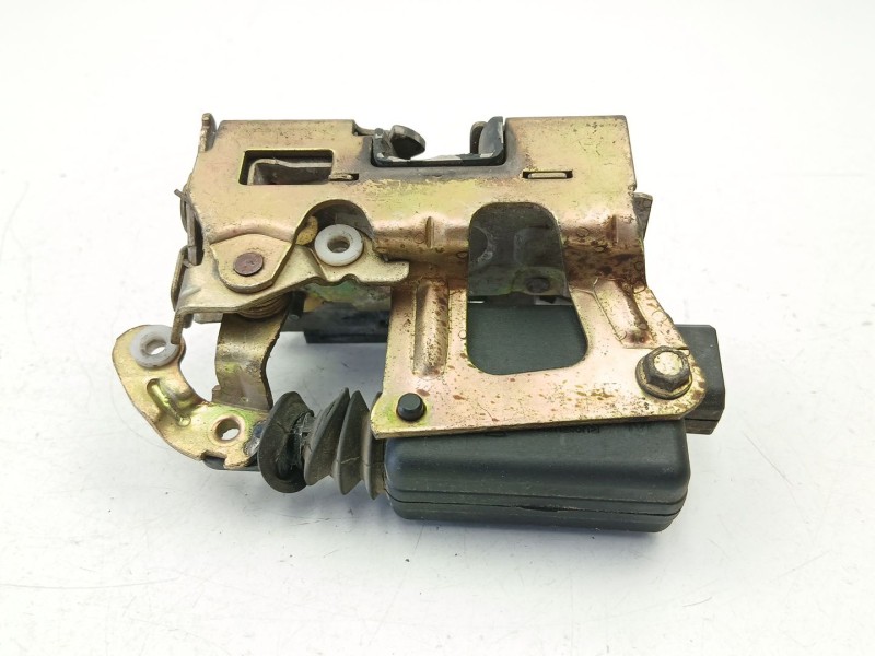 Recambio de cerradura puerta trasera derecha para renault 19 1.4 g referencia OEM IAM 7701031779  