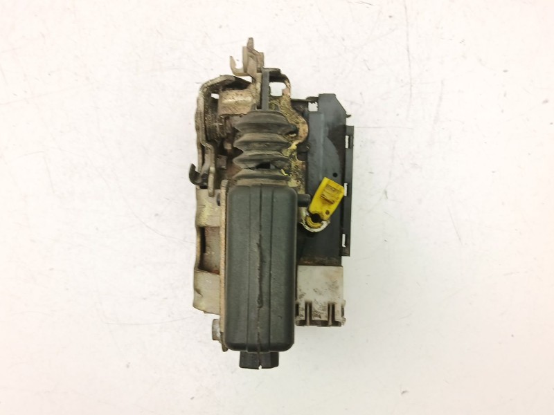 Recambio de cerradura puerta trasera izquierda para renault 19 1.8g-f3p referencia OEM IAM 7701030067  