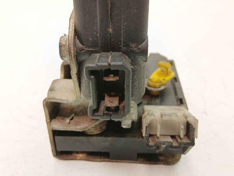 Recambio de cerradura puerta trasera izquierda para renault 19 1.8g-f3p referencia OEM IAM 7701030067  