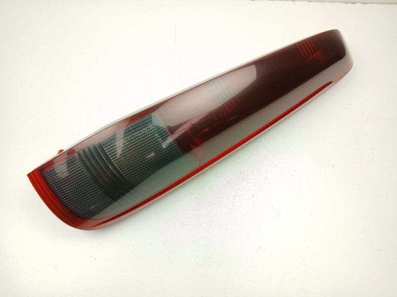 Recambio de piloto trasero derecho para nissan x-trail i (t30) 2.2 di 4x4 referencia OEM IAM 265508H326  