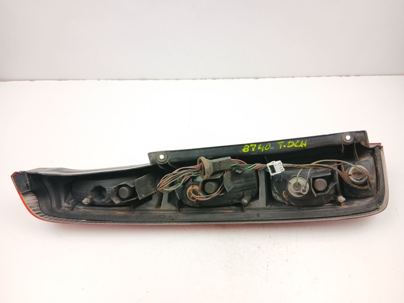 Recambio de piloto trasero derecho para nissan x-trail i (t30) 2.2 di 4x4 referencia OEM IAM 265508H326  