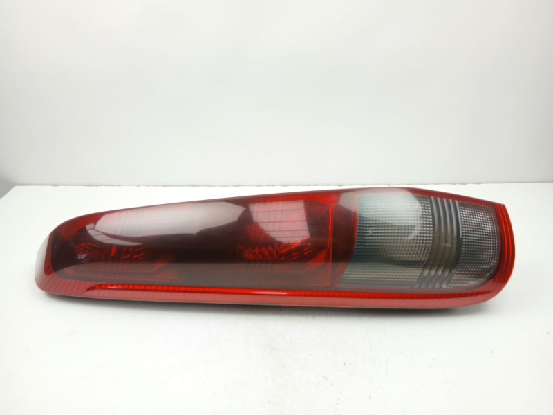 Recambio de piloto trasero izquierdo para nissan x-trail i (t30) 2.2 di 4x4 referencia OEM IAM 265558H326  