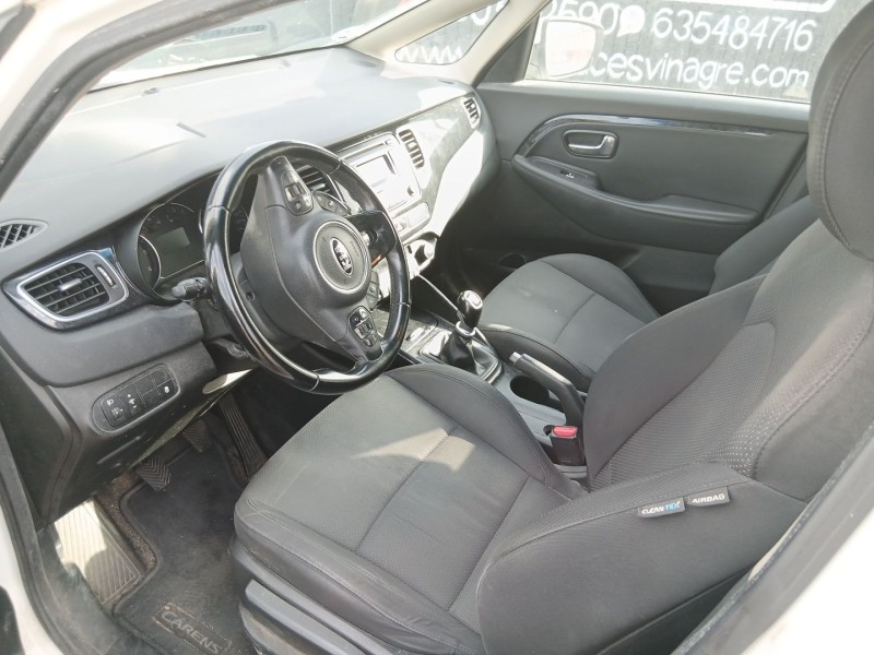 Recambio de carroceria para kia carens iv 1.7 crdi referencia OEM IAM   