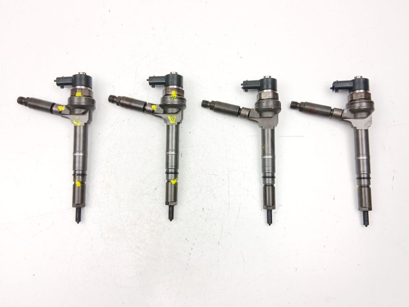Recambio de inyectores juego para opel astra h (a04) 1.7 cdti (l48) referencia OEM IAM 97363812 0445110175 