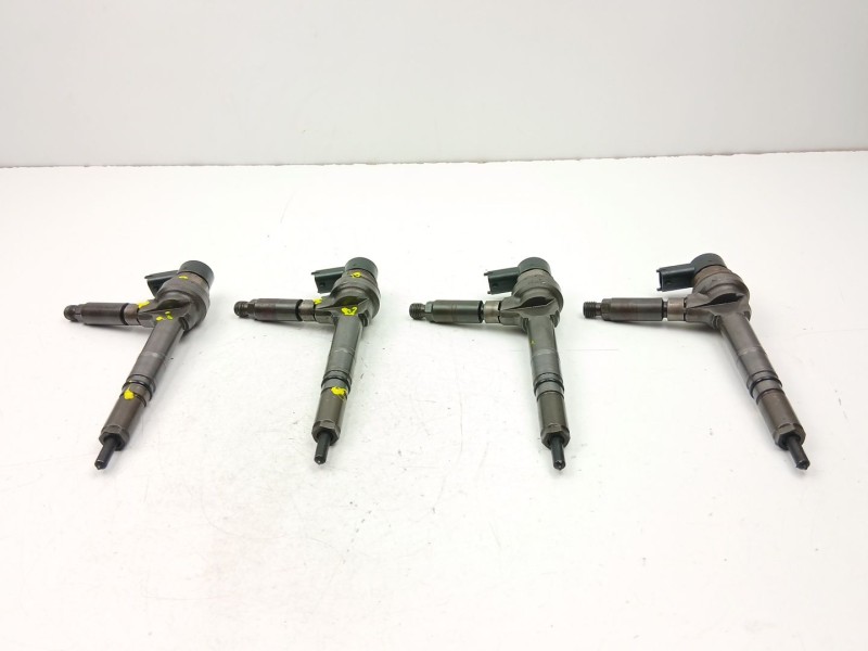 Recambio de inyectores juego para opel astra h (a04) 1.7 cdti (l48) referencia OEM IAM 97363812 0445110175 