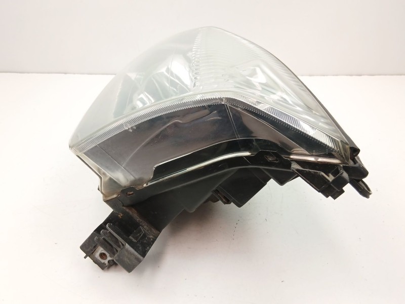 Recambio de faro izquierdo para nissan x-trail i (t30) 2.2 di 4x4 referencia OEM IAM 260608H925  