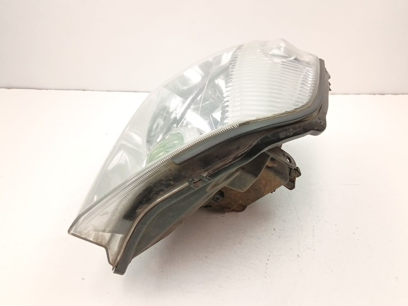 Recambio de faro derecho para nissan x-trail i (t30) 2.2 di 4x4 referencia OEM IAM 260108H925  