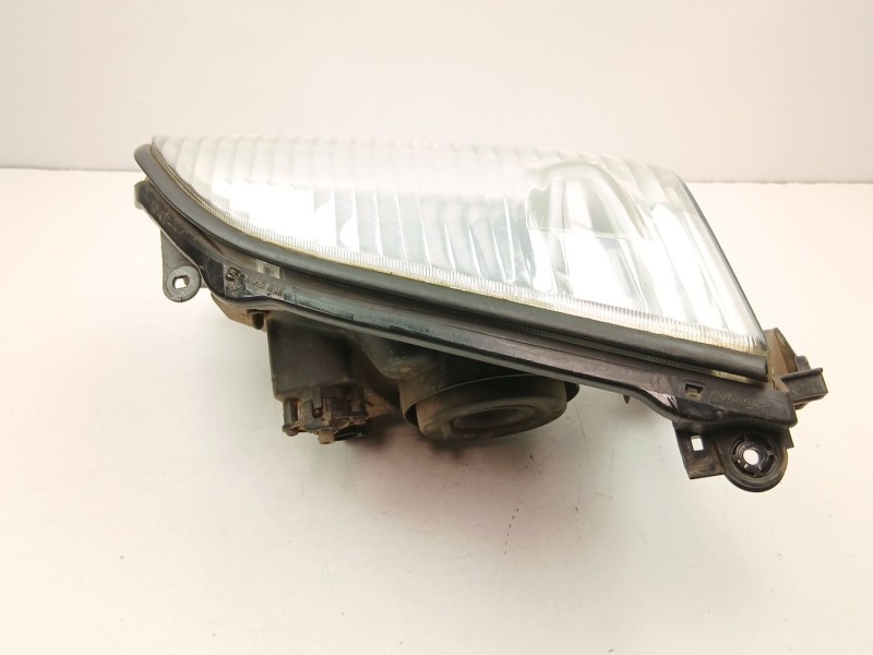 Recambio de faro derecho para nissan x-trail i (t30) 2.2 di 4x4 referencia OEM IAM 260108H925  
