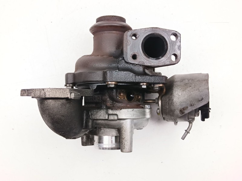 Recambio de turbo para peugeot 5008 (0u_, 0e_) 1.6 hdi referencia OEM IAM 9686120680 GTC1244VZ 
