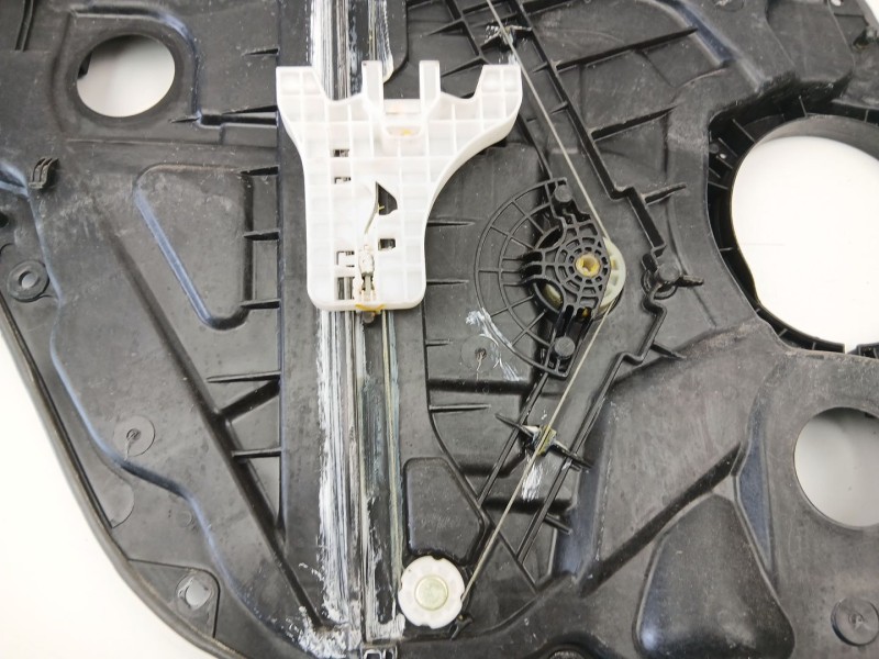 Recambio de elevalunas trasero derecho para kia carens iv 1.7 crdi referencia OEM IAM 83480A4050  