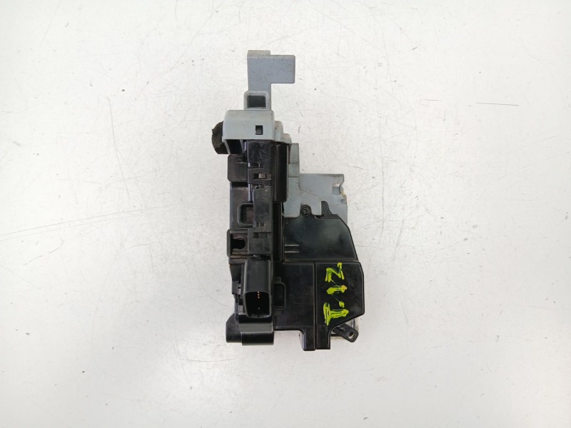 Recambio de cerradura puerta trasera izquierda para kia carens iv 1.7 crdi referencia OEM IAM 81410A4030  