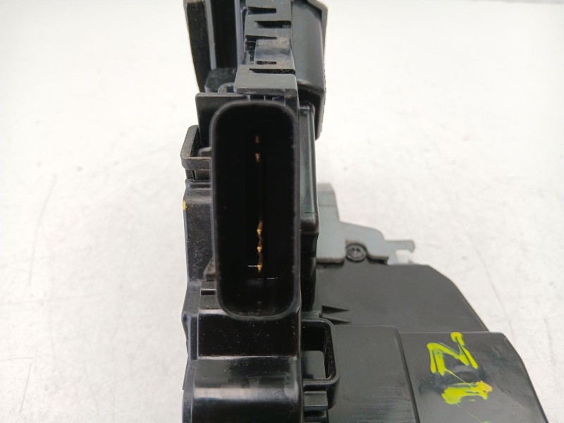 Recambio de cerradura puerta trasera izquierda para kia carens iv 1.7 crdi referencia OEM IAM 81410A4030  