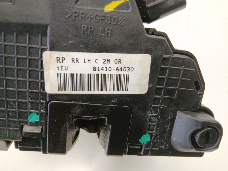 Recambio de cerradura puerta trasera izquierda para kia carens iv 1.7 crdi referencia OEM IAM 81410A4030  