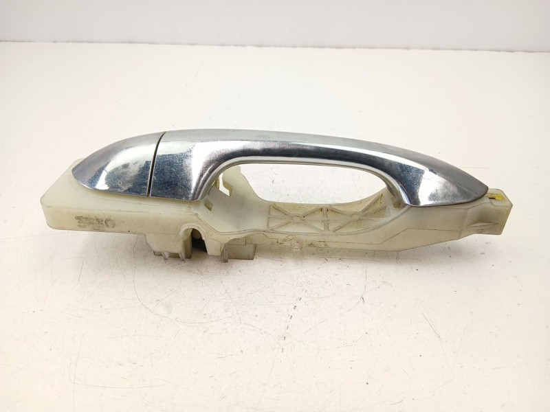 Recambio de manilla trasera izquierda para kia carens iv 1.7 crdi referencia OEM IAM 83655A4000  