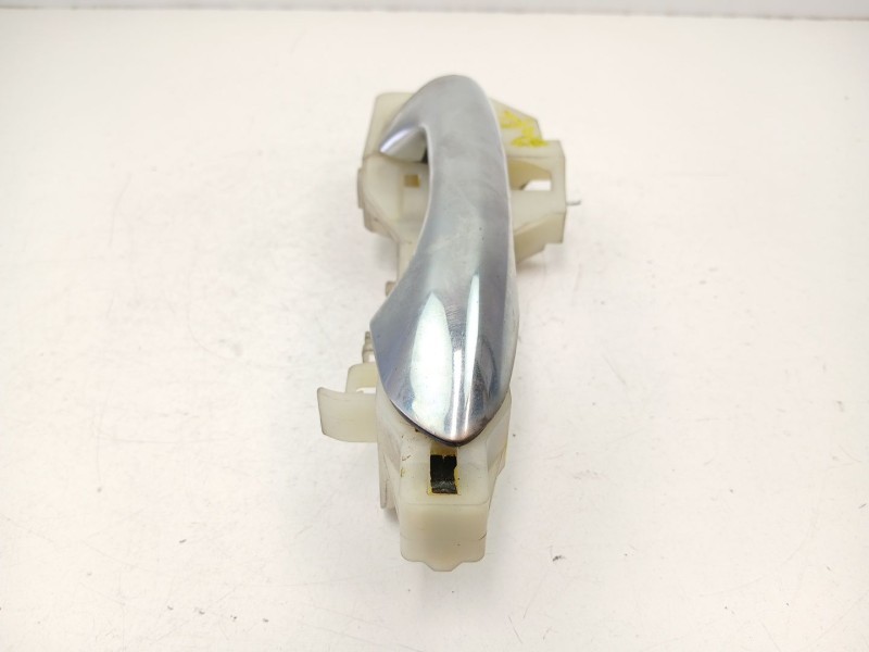 Recambio de manilla delantera izquierda para kia carens iv 1.7 crdi referencia OEM IAM 82655A4000  