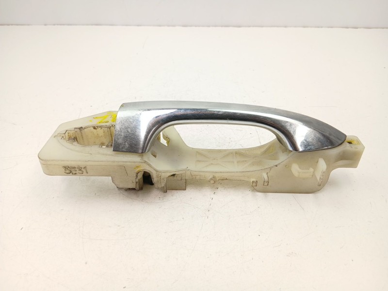 Recambio de manilla delantera izquierda para kia carens iv 1.7 crdi referencia OEM IAM 82655A4000  