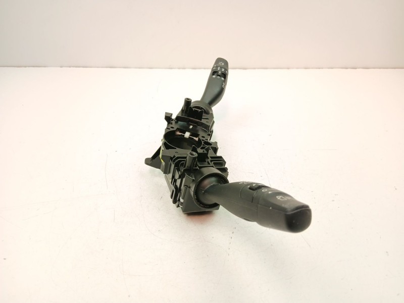 Recambio de mando luces y limpias para kia carens iv 1.7 crdi referencia OEM IAM 93420A4660  93410A4630